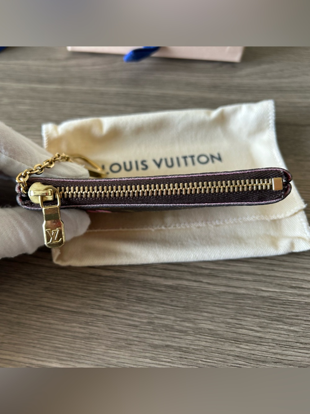 Louis Vuitton Vivienne Animation Key Cles Pouch- Paris LV boutique Place Vendôme - Picture 12 of 15